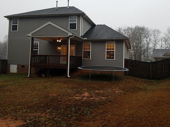 4th image of 203 Heritage Creek Dr