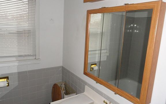 4th image of 3224 SE 21st St