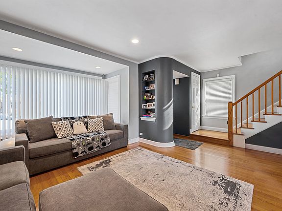 5th image of 11010 S Avenue J