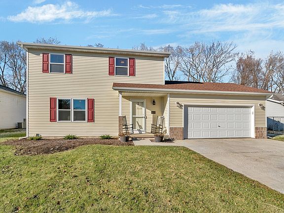 2nd image of 2105 Fox Hill Ln