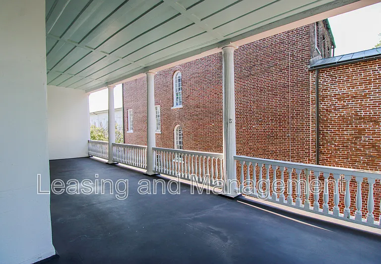 23 Archdale St #E — Photo 4