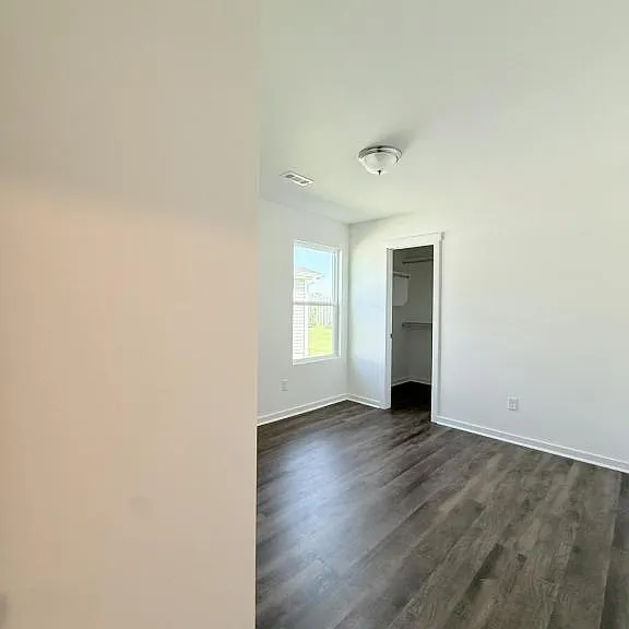 211 S Eagle Ln — Photo 10