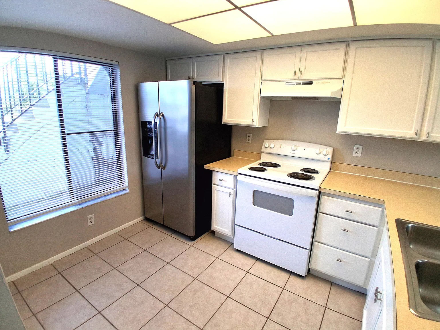 631 SE 13th Ave - A-2 — Photo 2