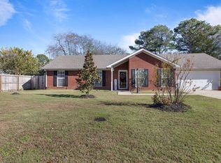 116 Hollywood Dr, Tuscumbia, AL 35674