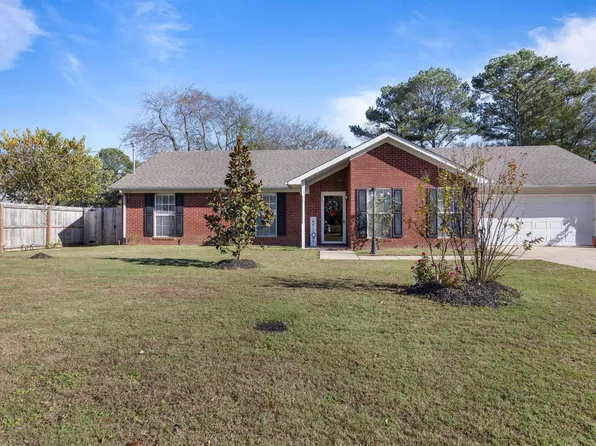 116 Hollywood Dr, Tuscumbia, AL 35674