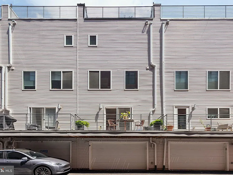 1506 N Philip St — Photo 50