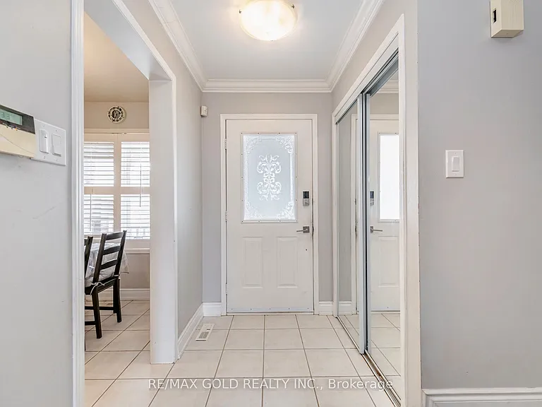 5352 Bushelgrove Cir — Photo 4