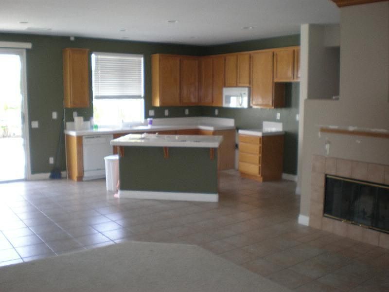 2nd image of 897 Union Pacific St