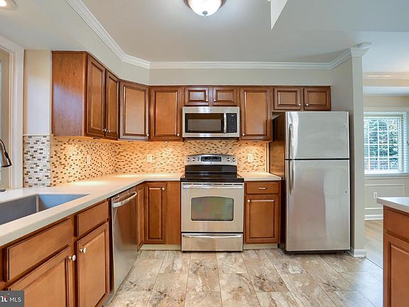 3rd image of 5602 Moreland Ct