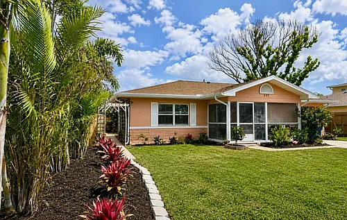 333 83rd Ave Photo 1