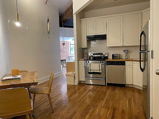 Rented by Dream Space Realty | media 8