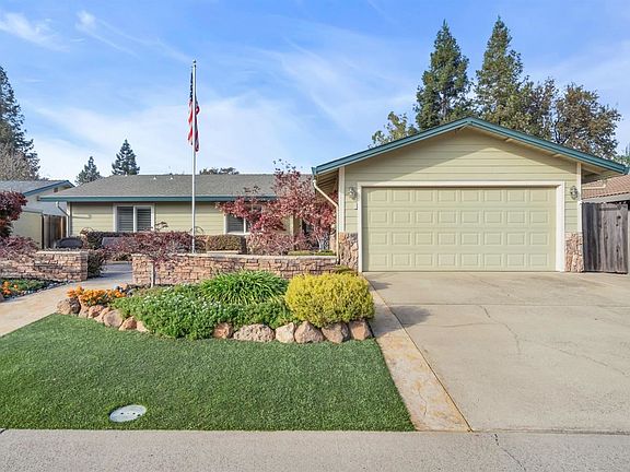 2nd image of 5149 Linda Lou Dr