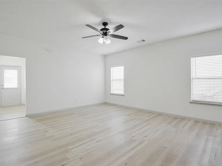 6627 Stonecross Creek Ln — Photo 15