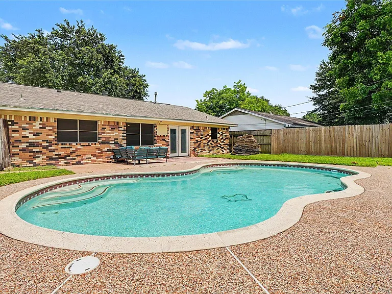 4210 Cork Ln — Photo 16