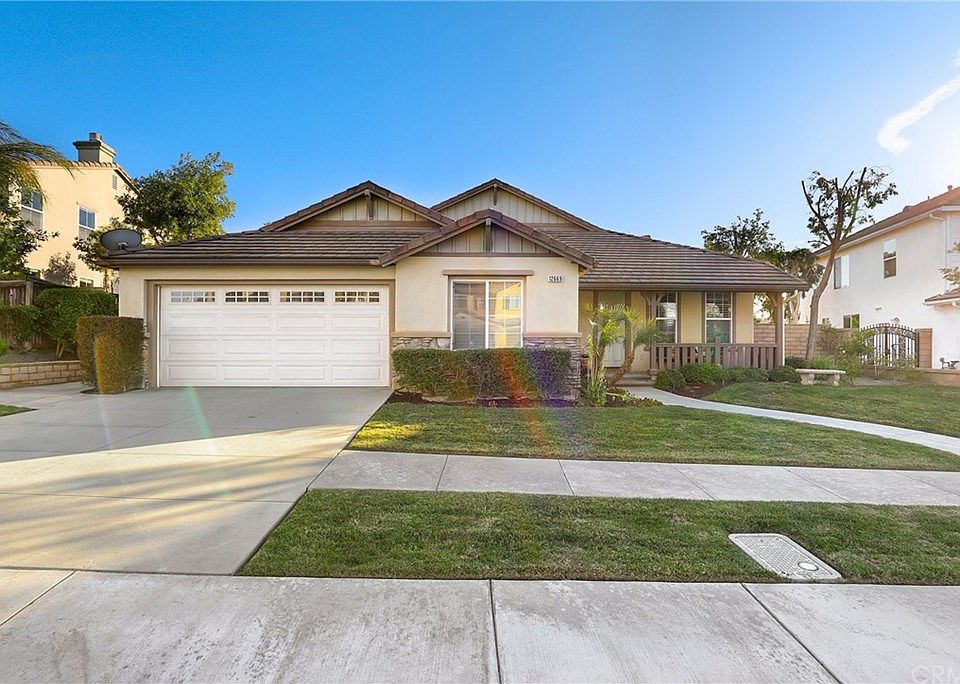 2nd image of 12669 Royal Palm Ln