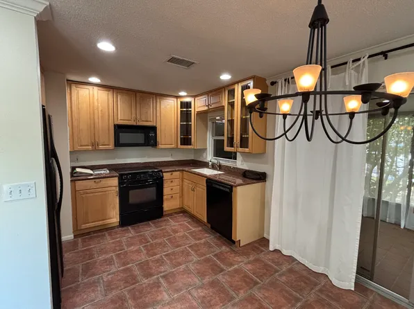 635 N Jefferson Ave #1, Sarasota, FL 34237