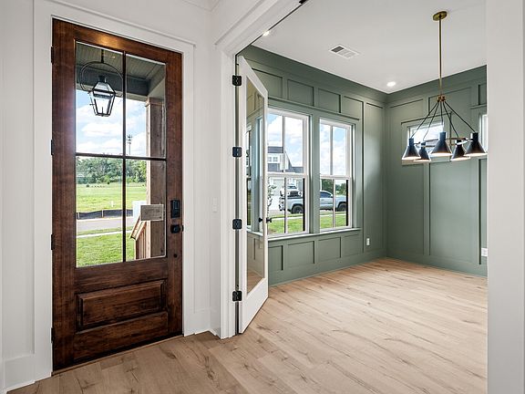 5th image of 5018 Fairhaven Cir