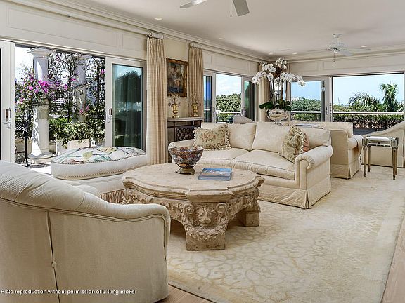 4th image of 369 S Lake Dr