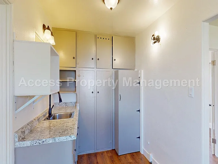 124 Walden St — Photo 10