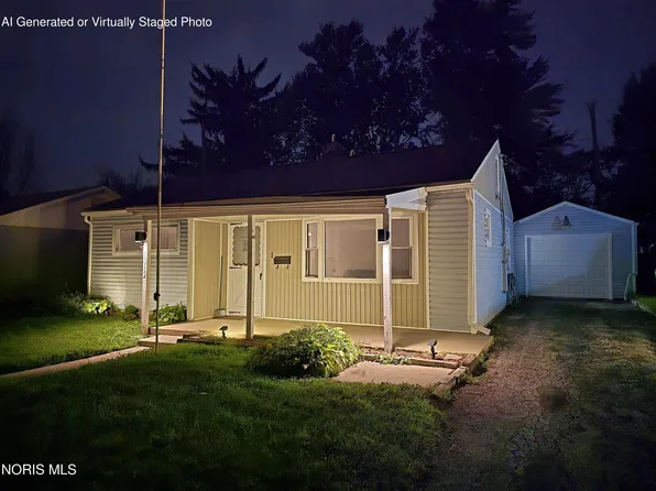 1062 Vincent St, Findlay, OH 45840