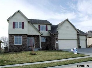 19423 Audrey St, Omaha, NE 68136