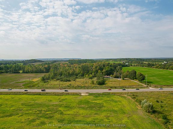 3rd image of 8584 Trafalgar Rd