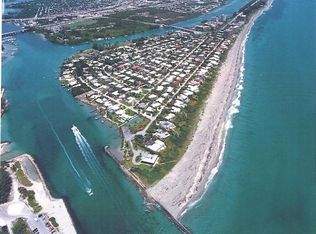 175 Beacon Ln, Jupiter Inlet Colony, FL 33469