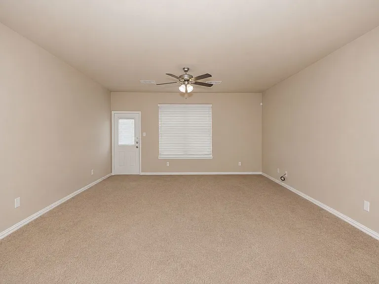 356 Emerald Creek Dr — Photo 6
