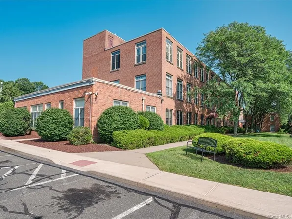 319 New Britain Road #126, Berlin, CT 06037