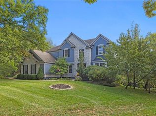 14706 Mohawk Cir, Overland Park, KS 66224