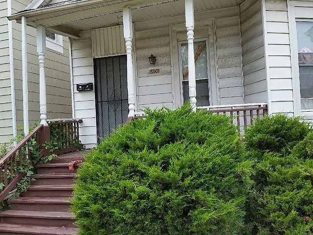 2nd image of 6806 S Sangamon St #1