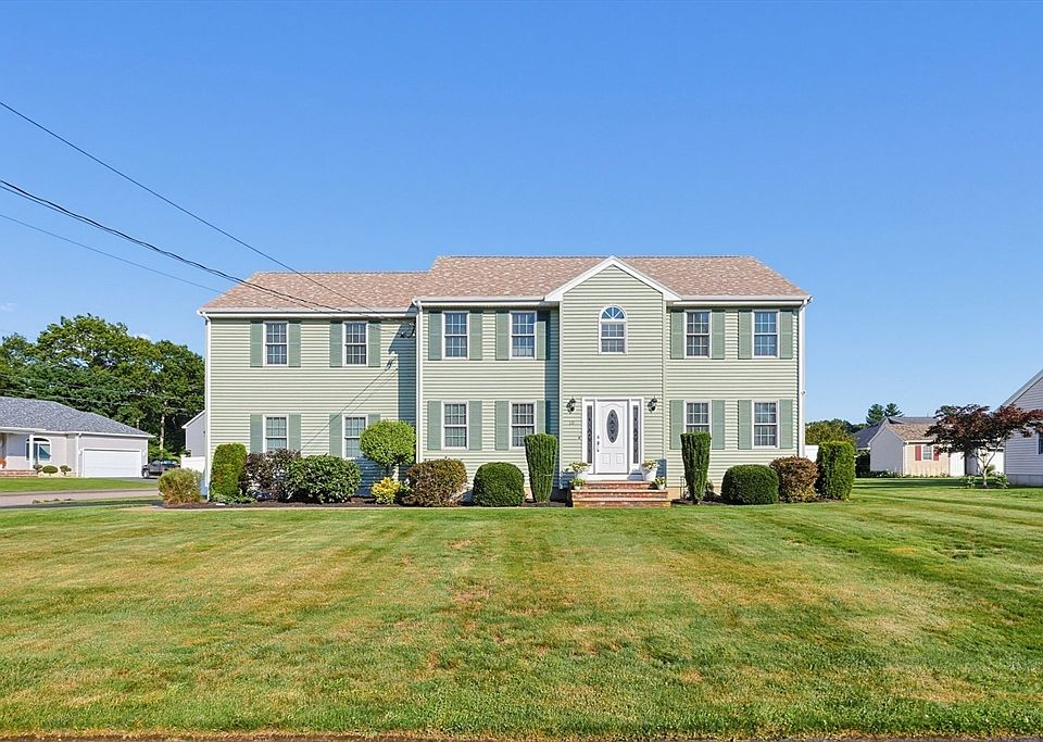 1st image of 10 Bryan Dr