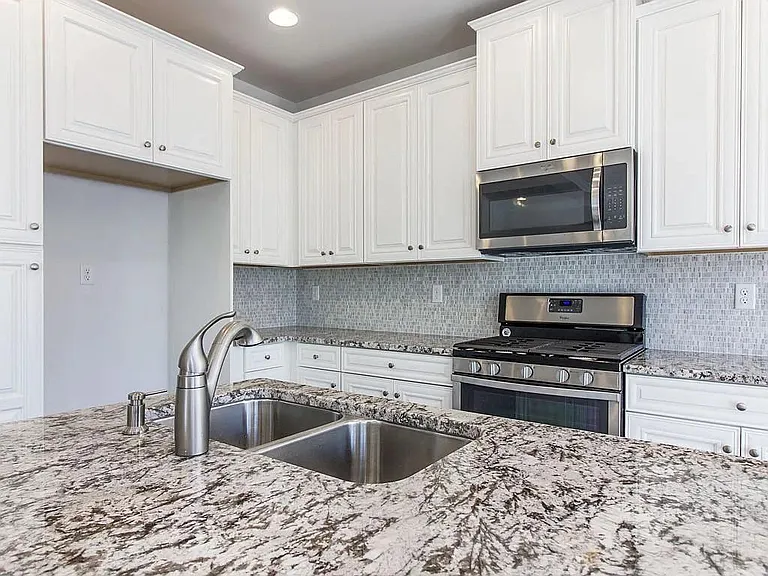 413 Old Farm Ln — Photo 50
