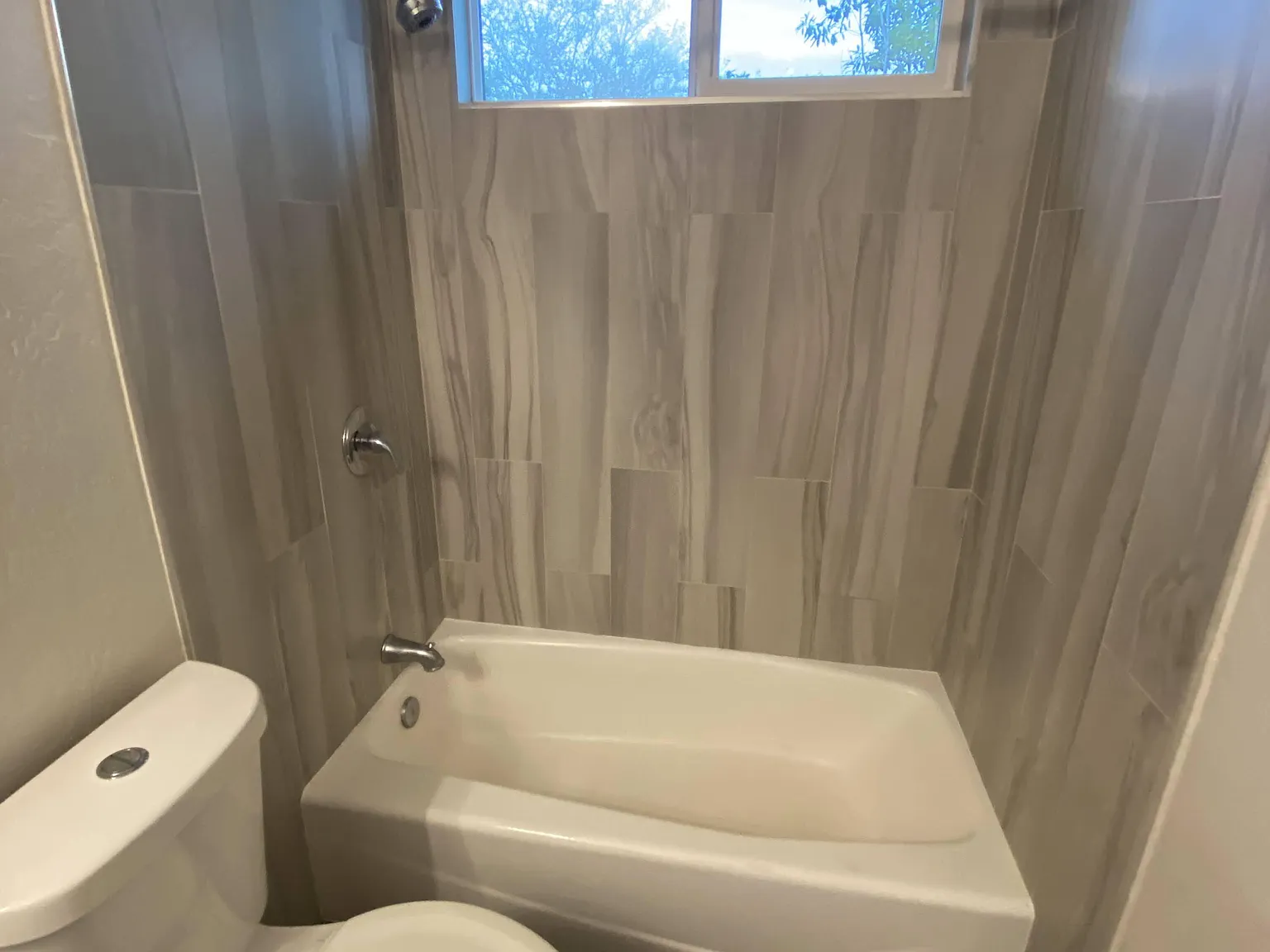 3 bed, 1470 sqft, $1,300 — Photo 3