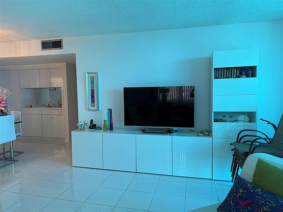 2nd image of 101 Briny Avenue #1512
