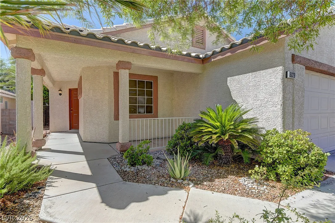 2 bed, 2.0 bath, 1616 sqft, $1,855 — Photo 2
