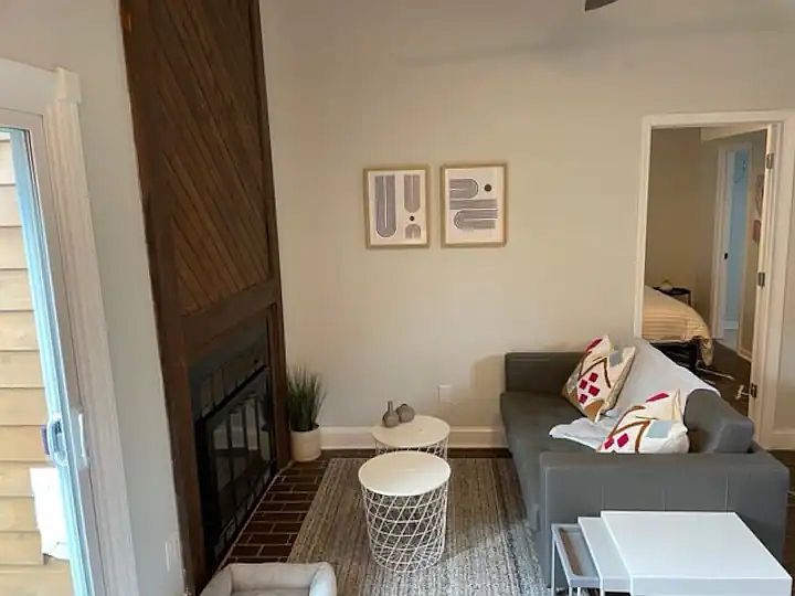 1st image of 5812 Rock Hollow Dr