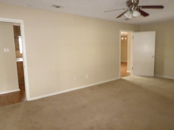 2nd image of 5604 Trail Lake Dr