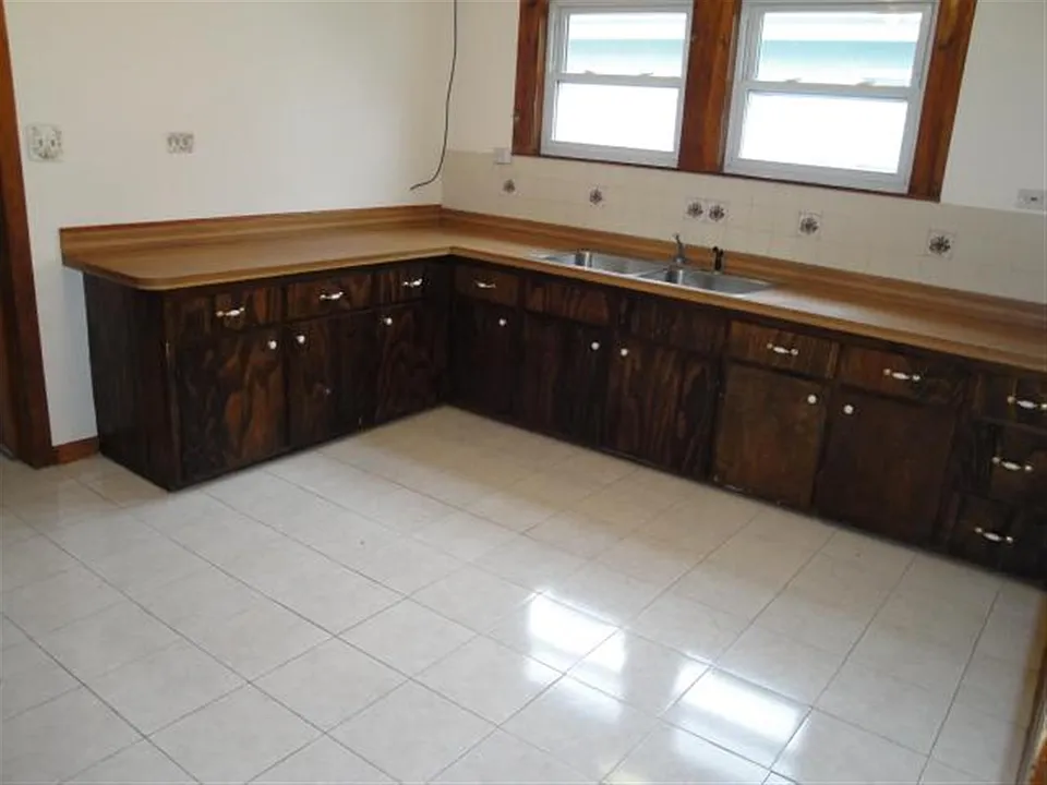 3 Harrison St #1