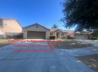 2748 W Prescott Ave, Visalia, CA 93291