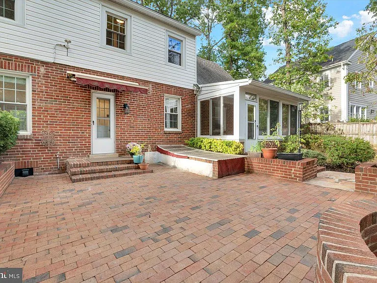 1903 Kirby Rd — Photo 34