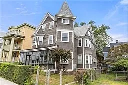 Photo 1 of 16 - 247 Park St #3 - Boston, MA Primary Photo - 247 Park St #3