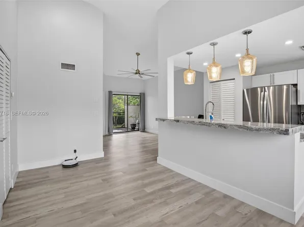 1726 NW 81st Way #1726, Fort Lauderdale, FL 33322