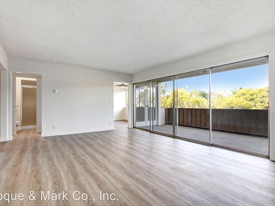 1st image of 1002 12th St #304