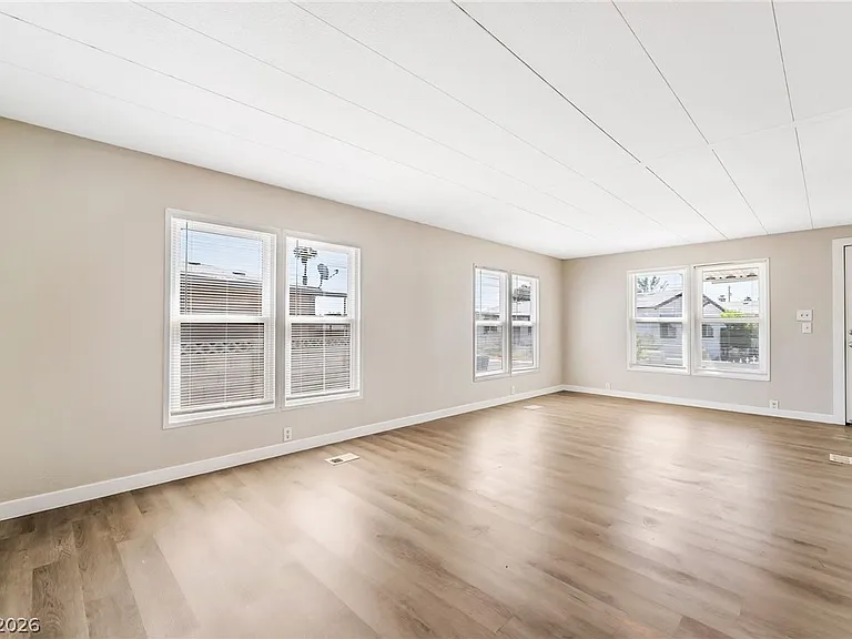 2847 Mammoth Ct — Photo 3