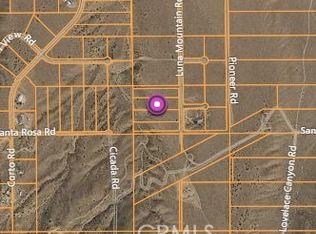 19 Luna Mountain Rd, Apple Valley, CA 92308