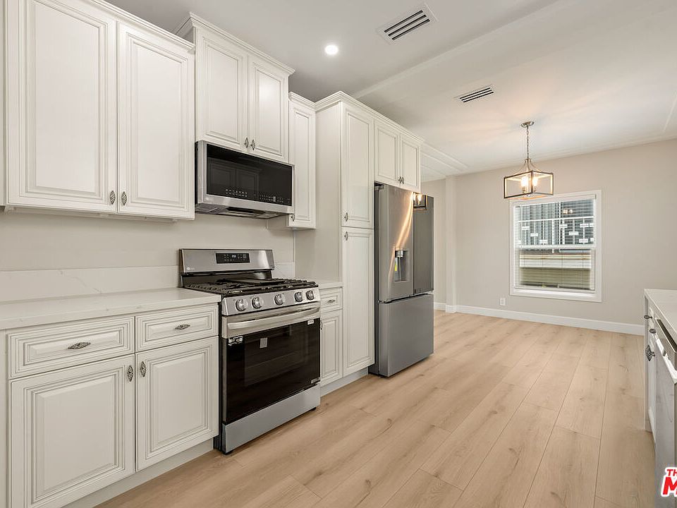 1st image of 1117 S Wooster St #11171119-1/2