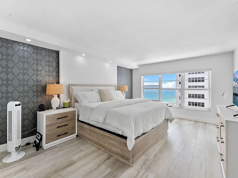 3750 Galt Ocean Dr #1002 — Photo 14