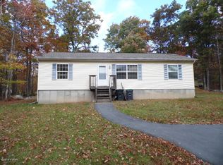 105 Water Wheel Ct, Milford, PA 18337