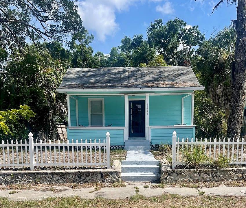 1st image of 2513 8TH AVENUE W